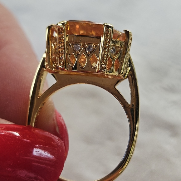 Gold and Purple Statement Ring - Picture 11 of 14